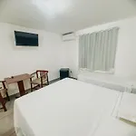 Suiite Com Ar Condicionado, Frigobar E Mesa Para Trabalho. Localizada No Hotel Porto Belo Park, Com Parque Aquatico