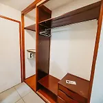 Suiite Com Ar Condicionado, Frigobar E Mesa Para Trabalho. Localizada No Hotel Porto Belo Park, Com Parque Aquatico