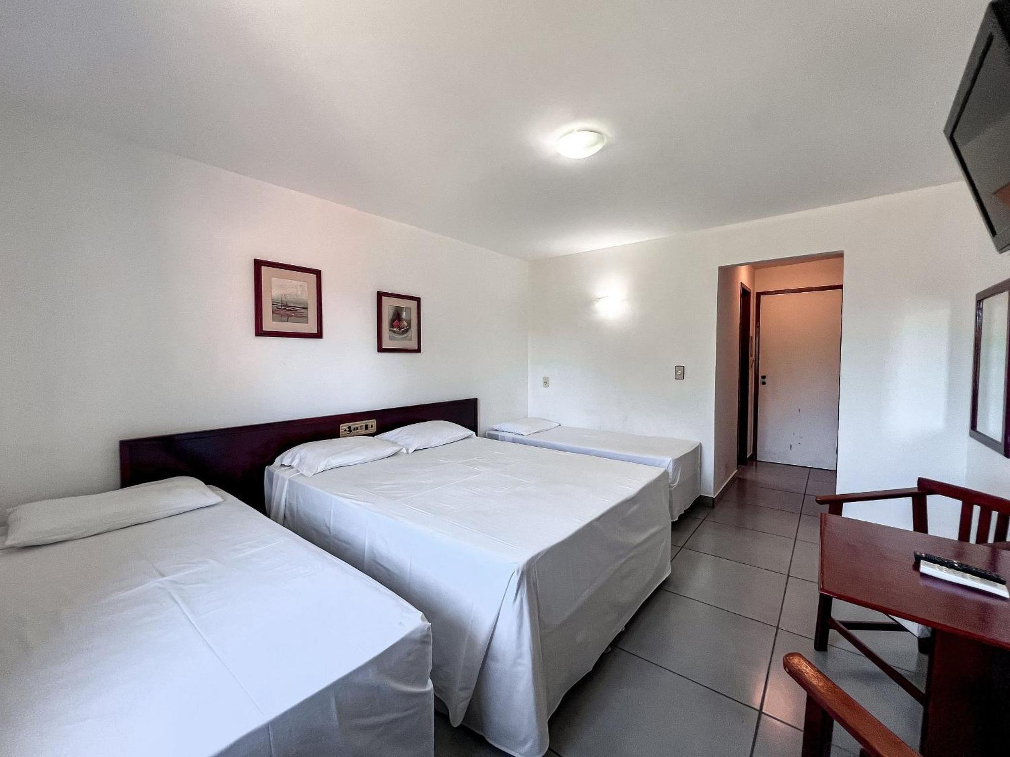Casa de férias Suiite Com Ar Condicionado, Frigobar E Mesa Trabalho. Localizada No Porto Belo Park, Com Parque Aquatico Porto Seguro