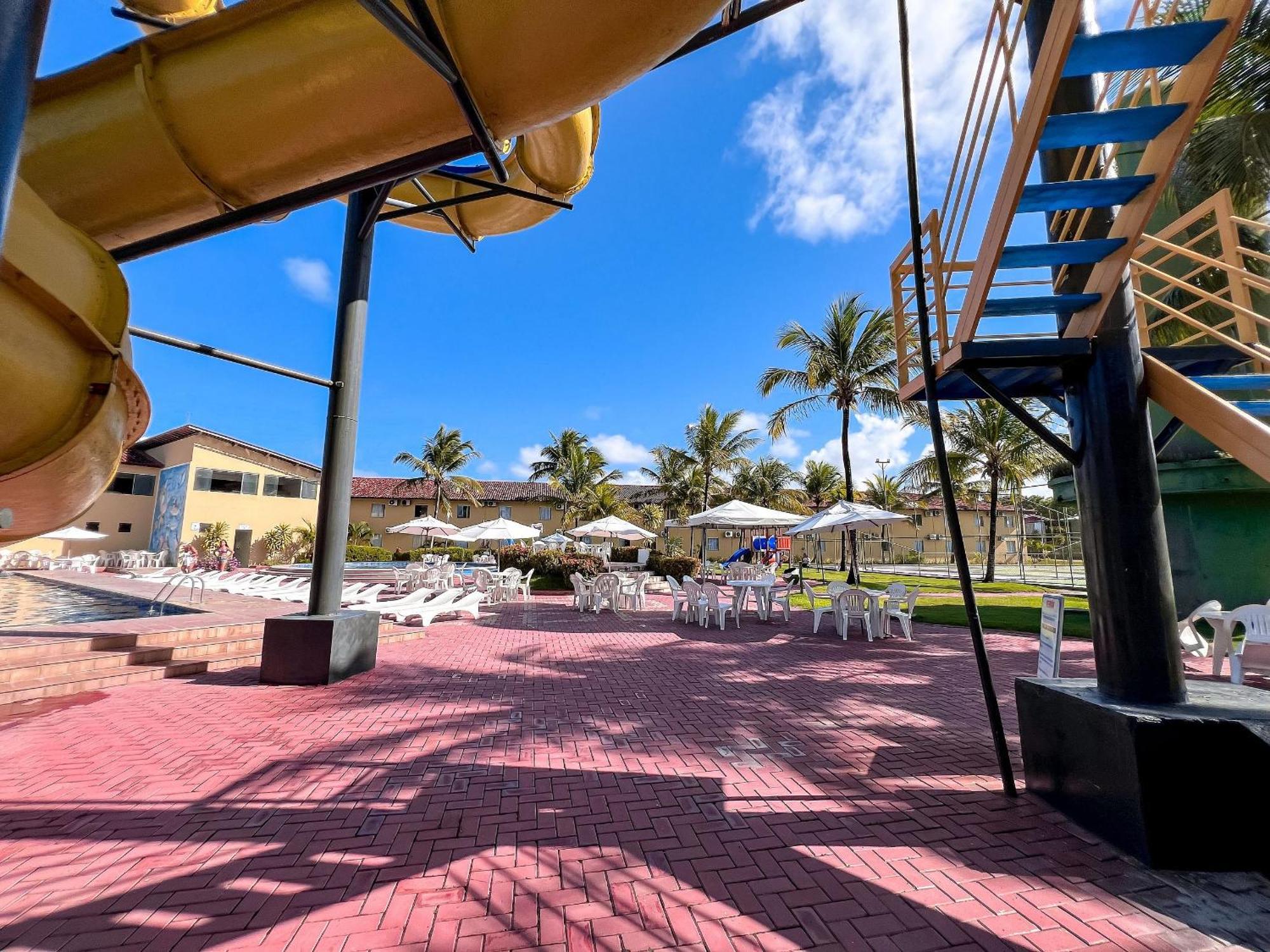 Suiite Com Ar Condicionado, Frigobar E Mesa Trabalho. Localizada No Porto Belo Park, Com Parque Aquatico *