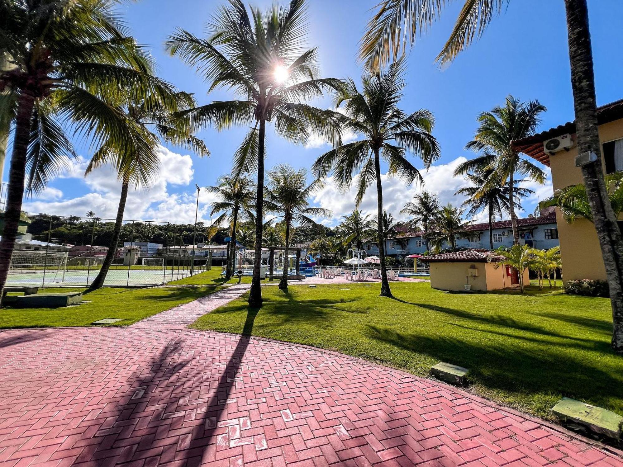 Casa de férias Suiite Com Ar Condicionado, Frigobar E Mesa Trabalho. Localizada No Porto Belo Park, Com Parque Aquatico Porto Seguro