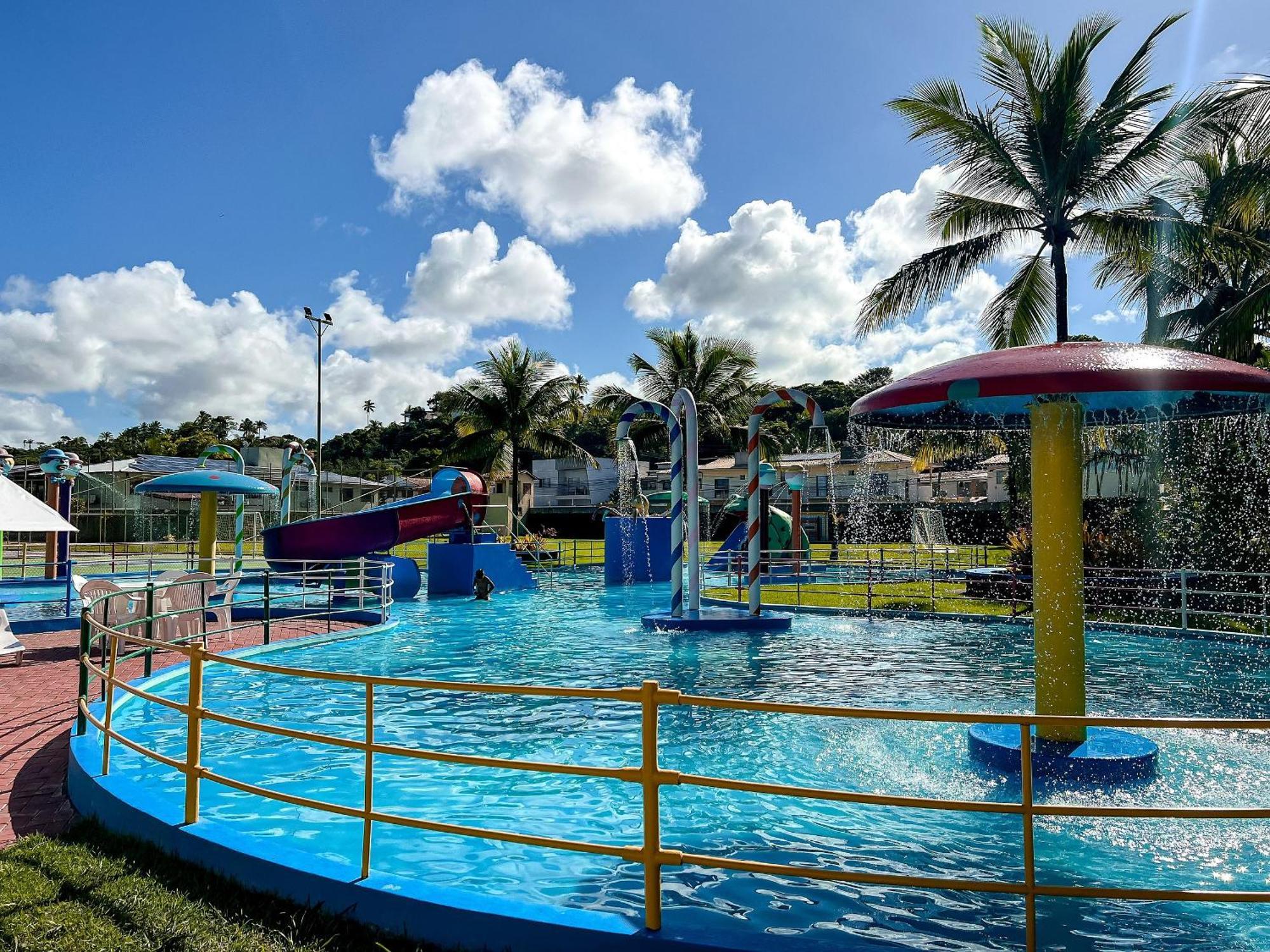 Suiite Com Ar Condicionado, Frigobar E Mesa Trabalho. Localizada No Porto Belo Park, Com Parque Aquatico Casa de férias